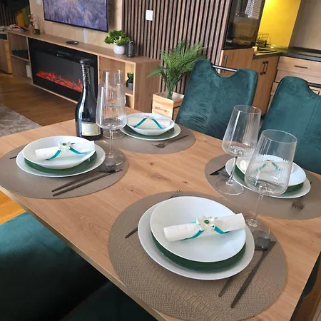 4n Lux & * ズラティボール