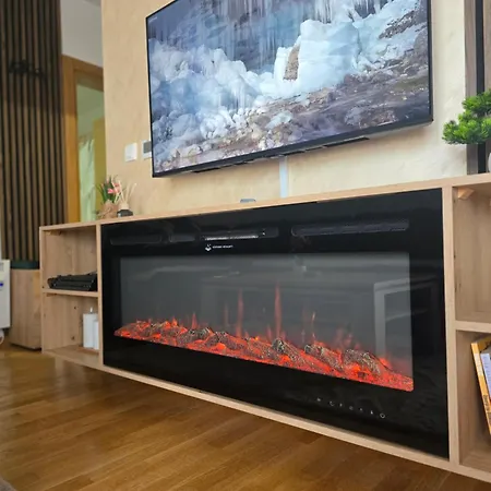 アパート 4n Lux &