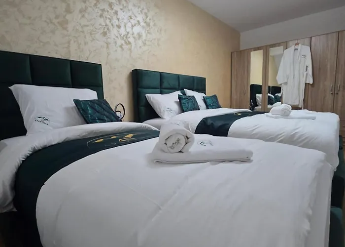 アパート 4n Lux &