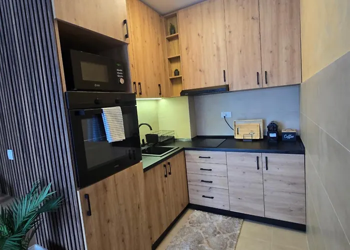 4n Lux & ズラティボール